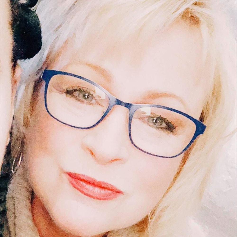 Meet your Posher, Kim